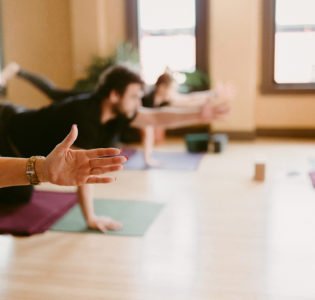Yoga Refuge in Portland Oregon // Head + Heart: Spiritual + Wellness Events